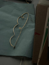 Load image into Gallery viewer, cloud brooch / object in brass