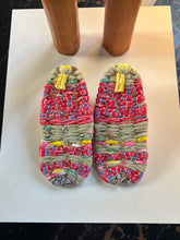 Load image into Gallery viewer, Grandma's Konkon zori